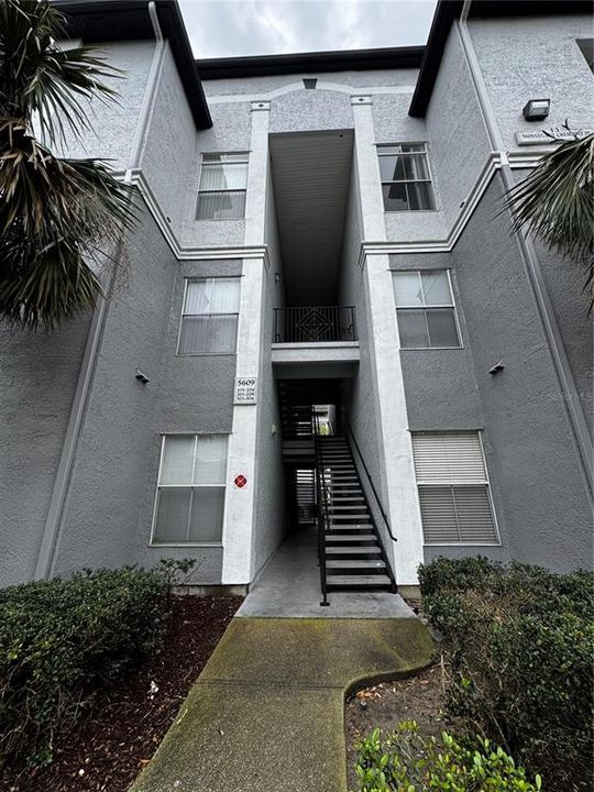 Recently Rented: $1,699 (2 beds, 2 baths, 1089 Square Feet)