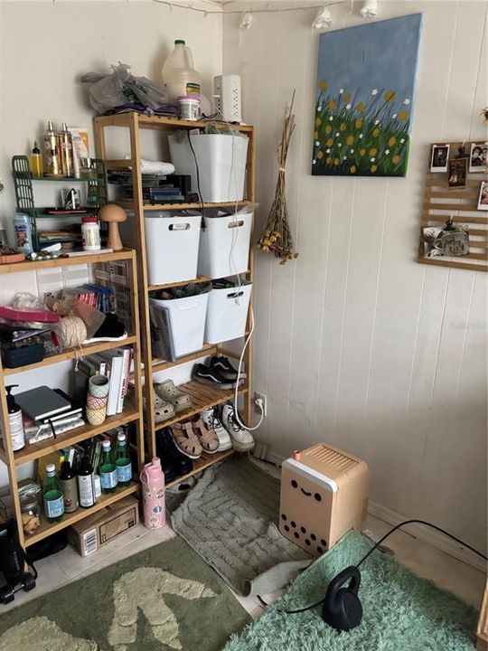 待售: $139,900 (2 贝兹, 1 浴室, 784 平方英尺)