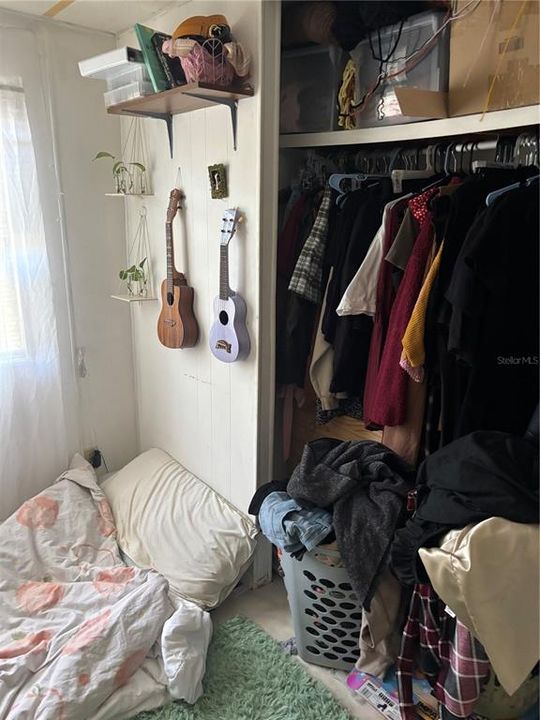 待售: $139,900 (2 贝兹, 1 浴室, 784 平方英尺)