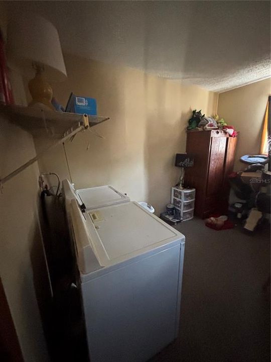 待售: $139,900 (2 贝兹, 1 浴室, 784 平方英尺)