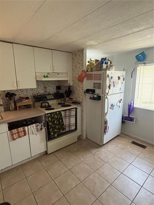 待售: $139,900 (2 贝兹, 1 浴室, 784 平方英尺)