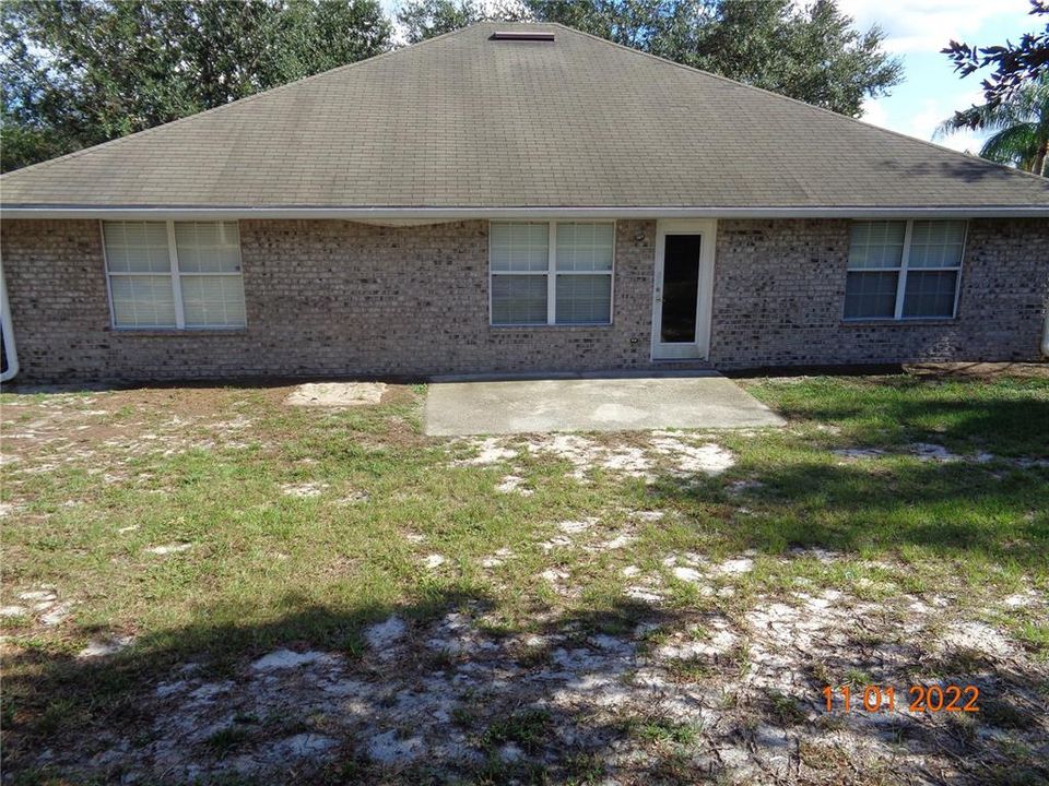 Под контрактом: $1,895 (4 спален, 2 ванн, 1970 Квадратных фут)