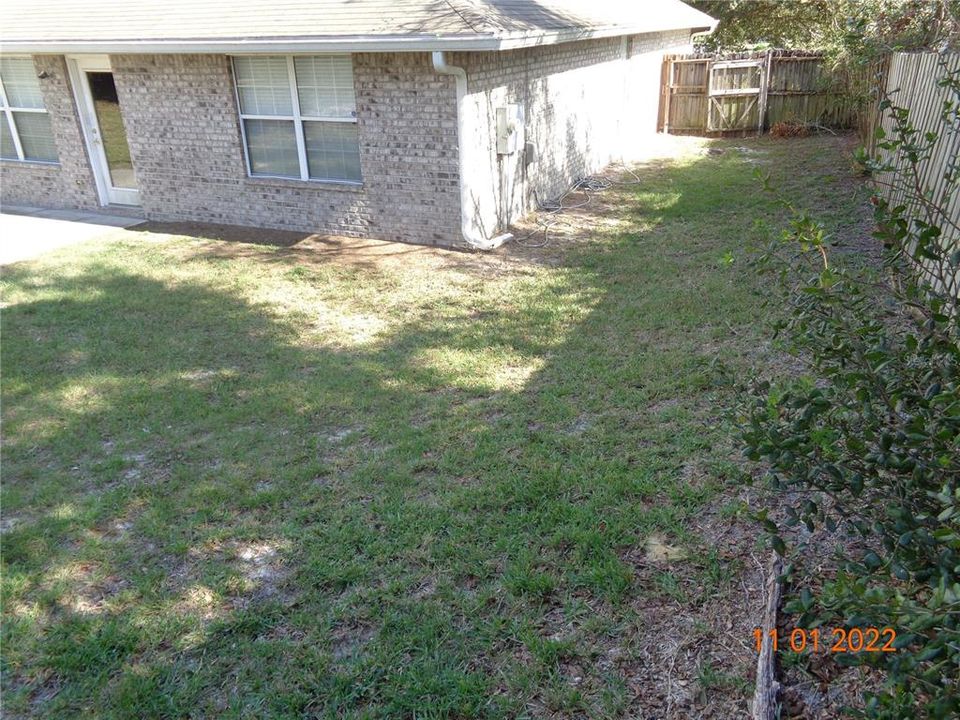 Под контрактом: $1,895 (4 спален, 2 ванн, 1970 Квадратных фут)