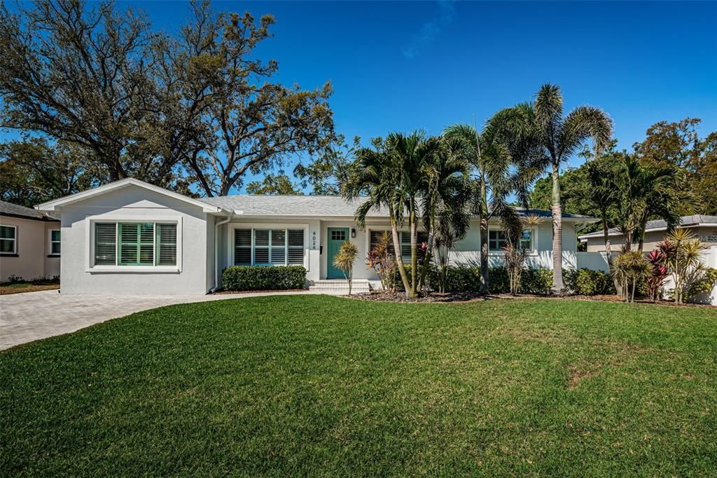 最近售出: $750,000 (4 贝兹, 2 浴室, 1874 平方英尺)