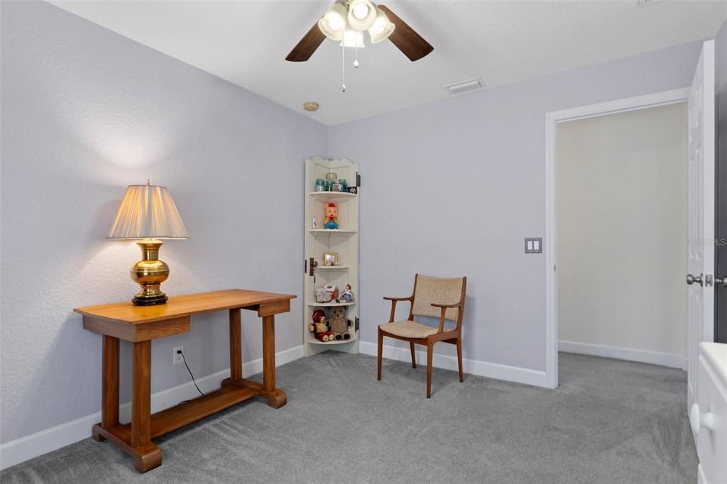 En Venta: $285,500 (3 camas, 2 baños, 1644 Pies cuadrados)