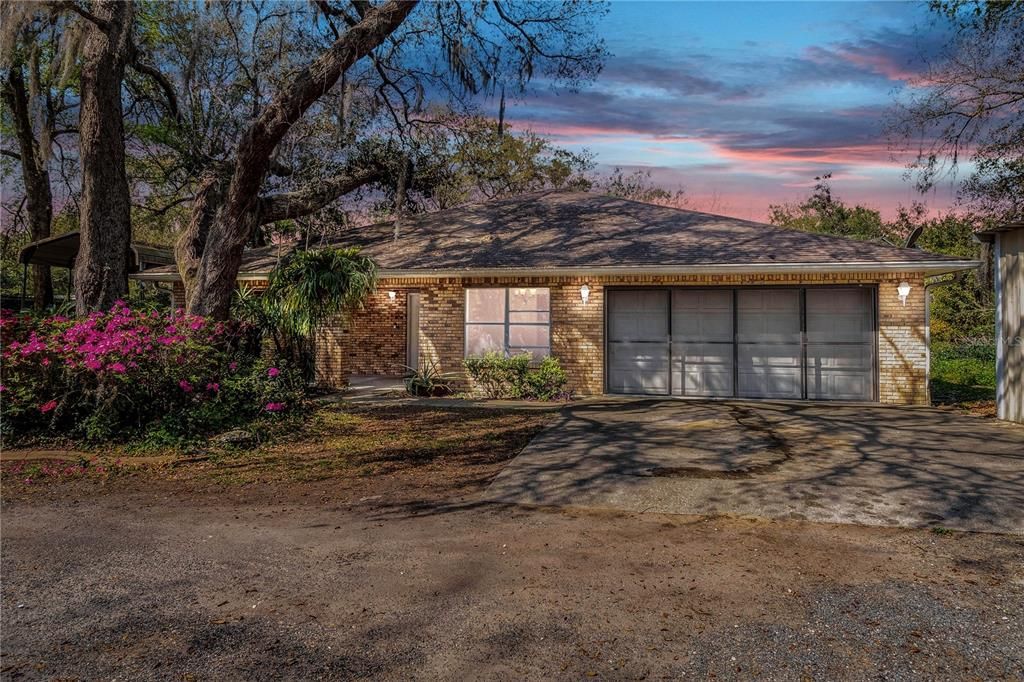 最近售出: $340,000 (3 贝兹, 2 浴室, 1681 平方英尺)