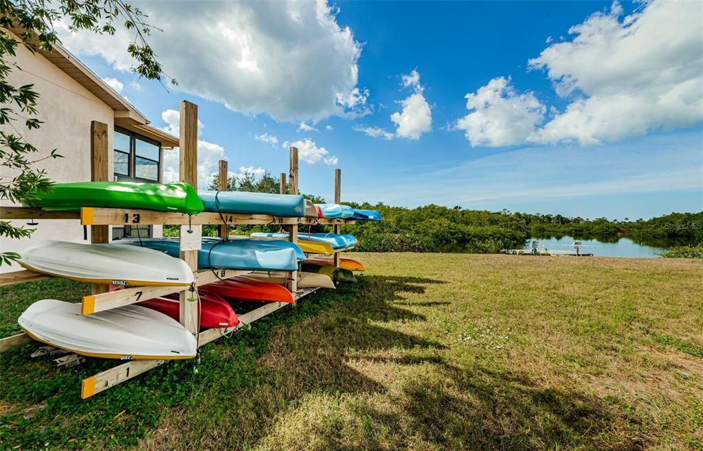 Под контрактом: $85,000 (2 спален, 2 ванн, 1320 Квадратных фут)