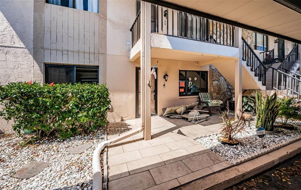 Под контрактом: $85,000 (2 спален, 2 ванн, 1320 Квадратных фут)