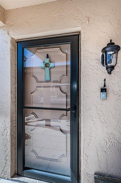 Под контрактом: $85,000 (2 спален, 2 ванн, 1320 Квадратных фут)