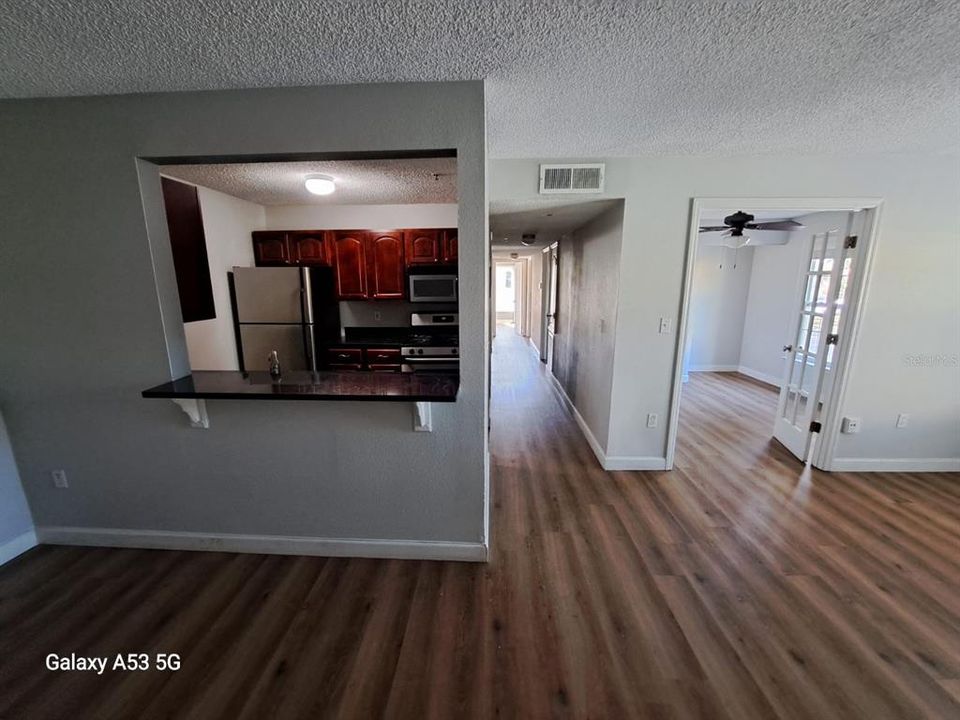 For Sale: $185,000 (3 beds, 2 baths, 1192 Square Feet)