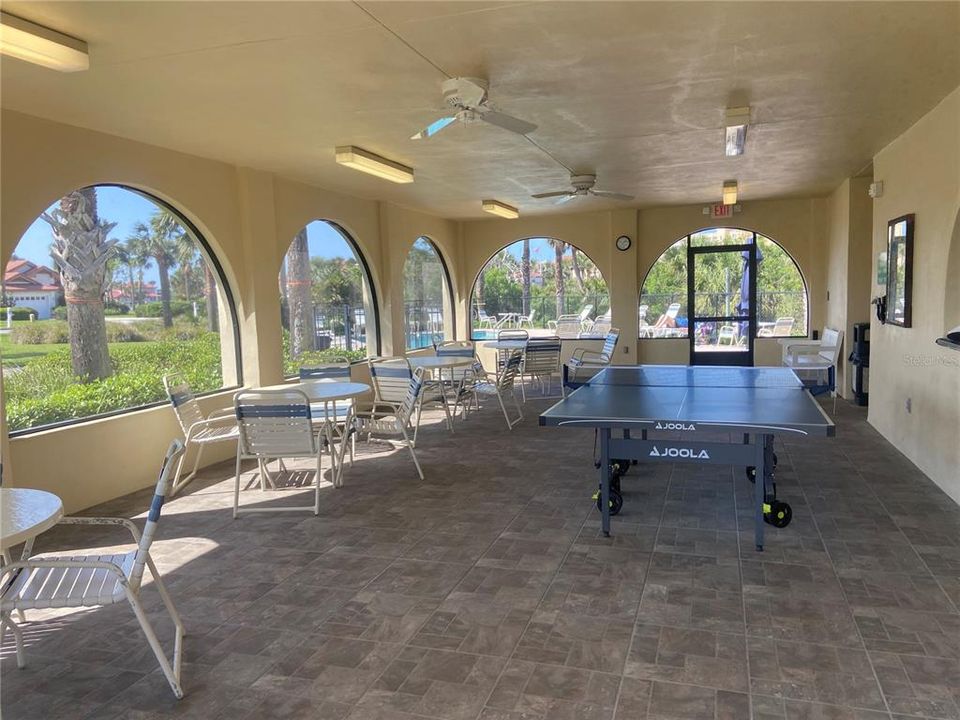 Под контрактом: $450,000 (3 спален, 2 ванн, 1810 Квадратных фут)