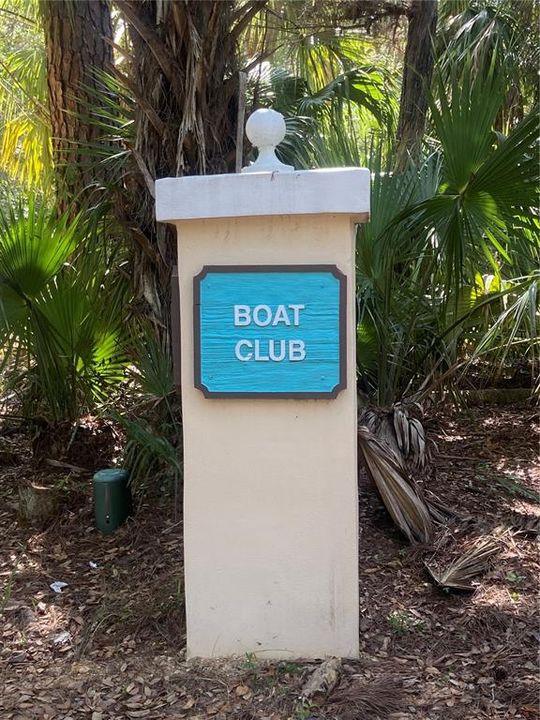 Под контрактом: $450,000 (3 спален, 2 ванн, 1810 Квадратных фут)