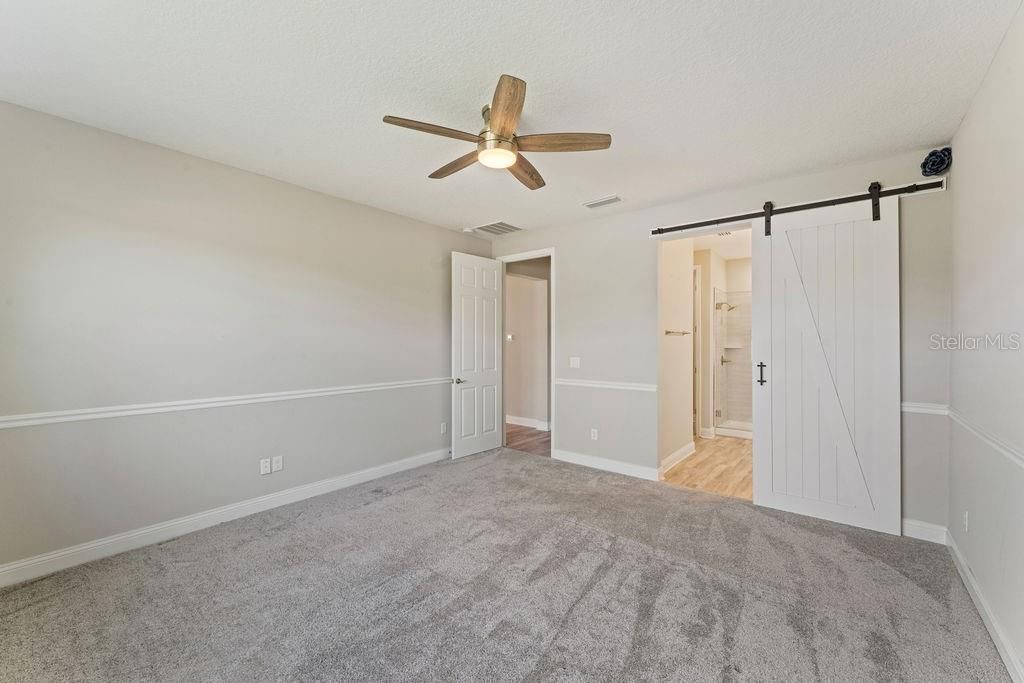 Под контрактом: $450,000 (3 спален, 2 ванн, 1810 Квадратных фут)