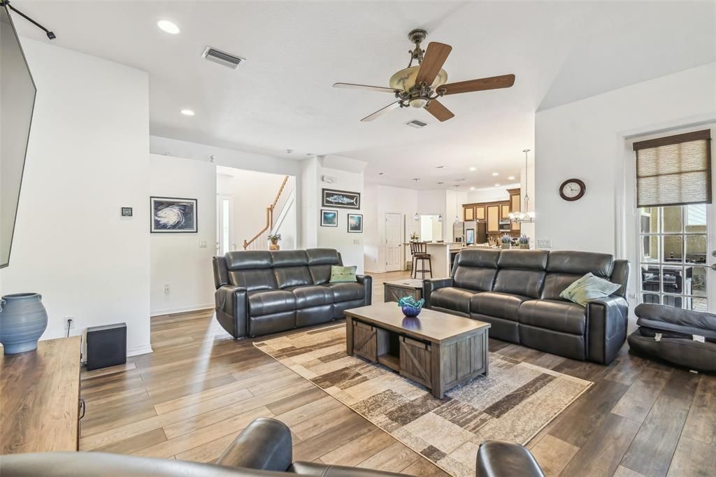 На продажу: $1,185,000 (3 спален, 3 ванн, 3199 Квадратных фут)