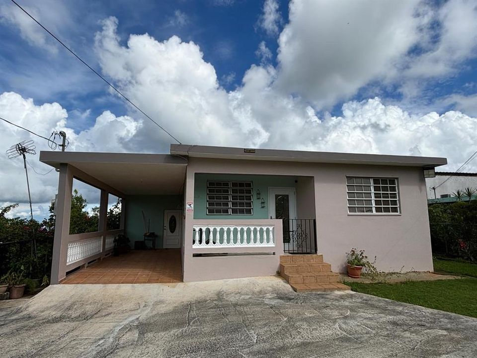 Recently Sold: $130,000 (4 beds, 1 baths, 920 Square Feet)