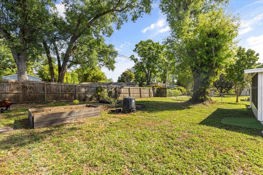 For Sale: $354,900 (3 beds, 2 baths, 1918 Square Feet)