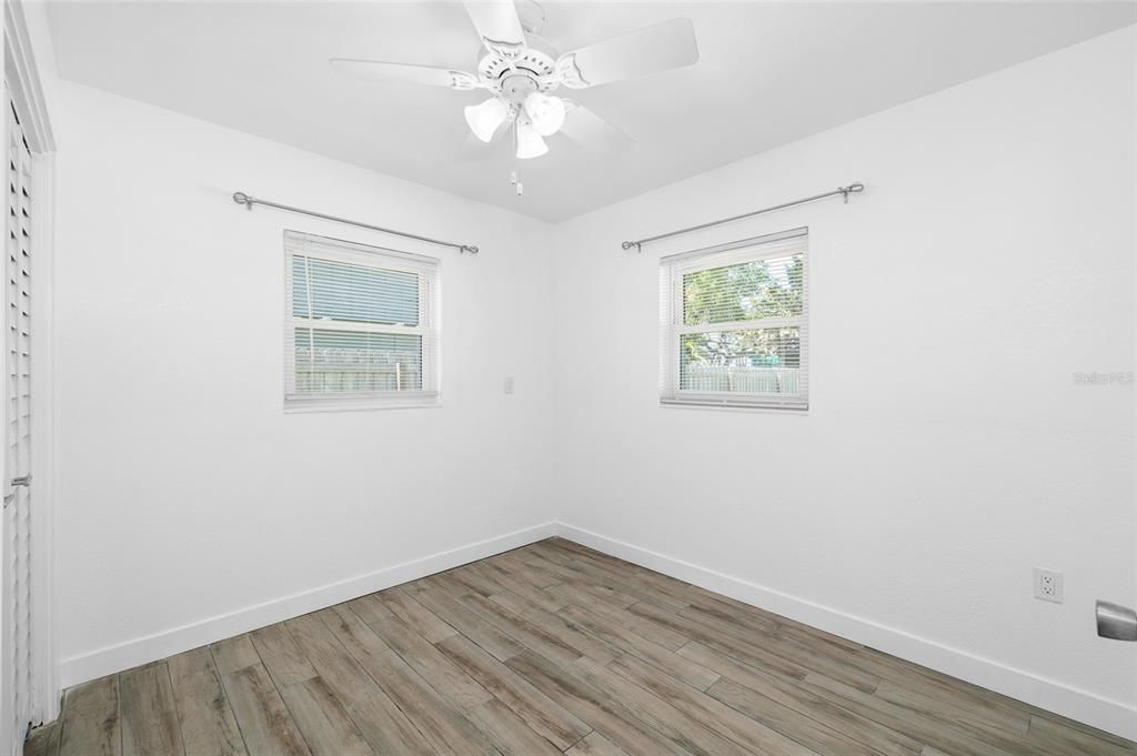 待售: $399,000 (3 贝兹, 2 浴室, 1296 平方英尺)