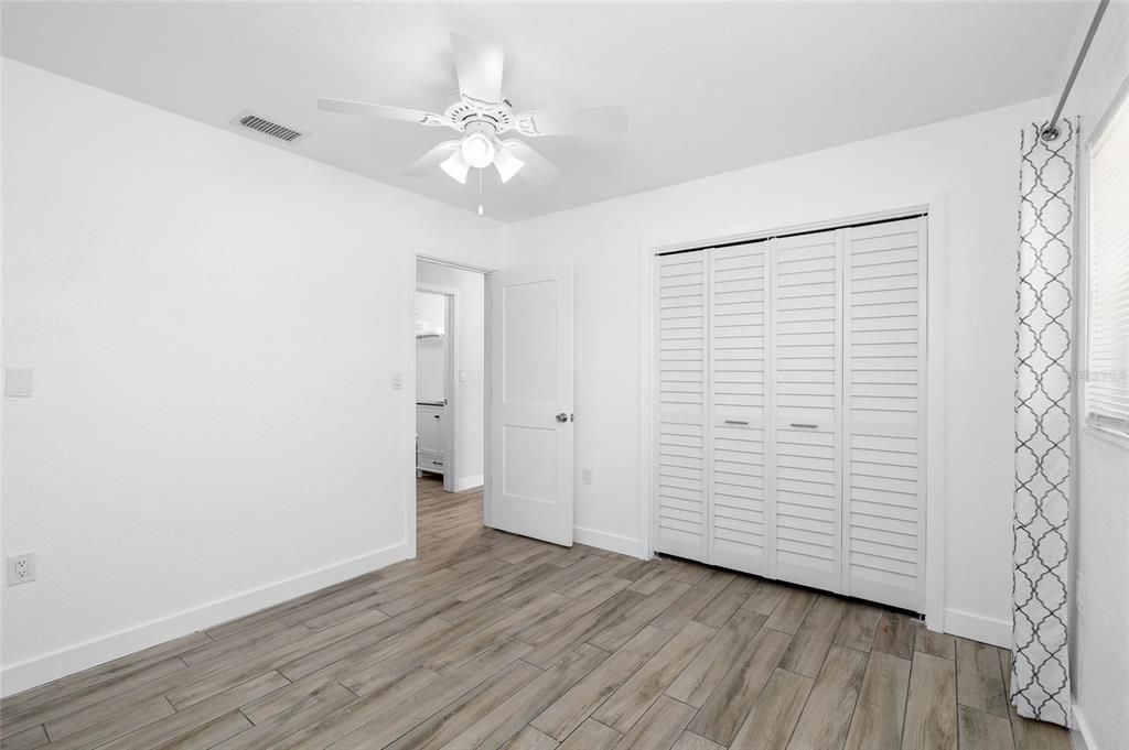 待售: $399,000 (3 贝兹, 2 浴室, 1296 平方英尺)