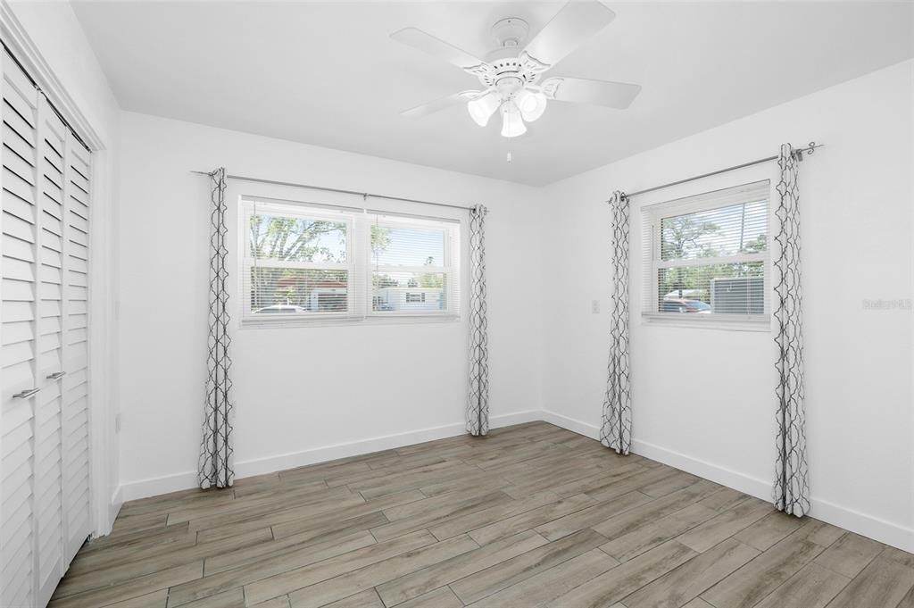 待售: $399,000 (3 贝兹, 2 浴室, 1296 平方英尺)