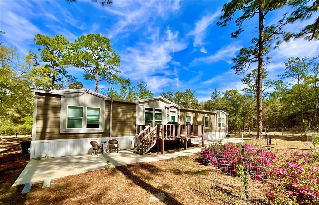 Recently Sold: $349,900 (4 beds, 2 baths, 2280 Square Feet)