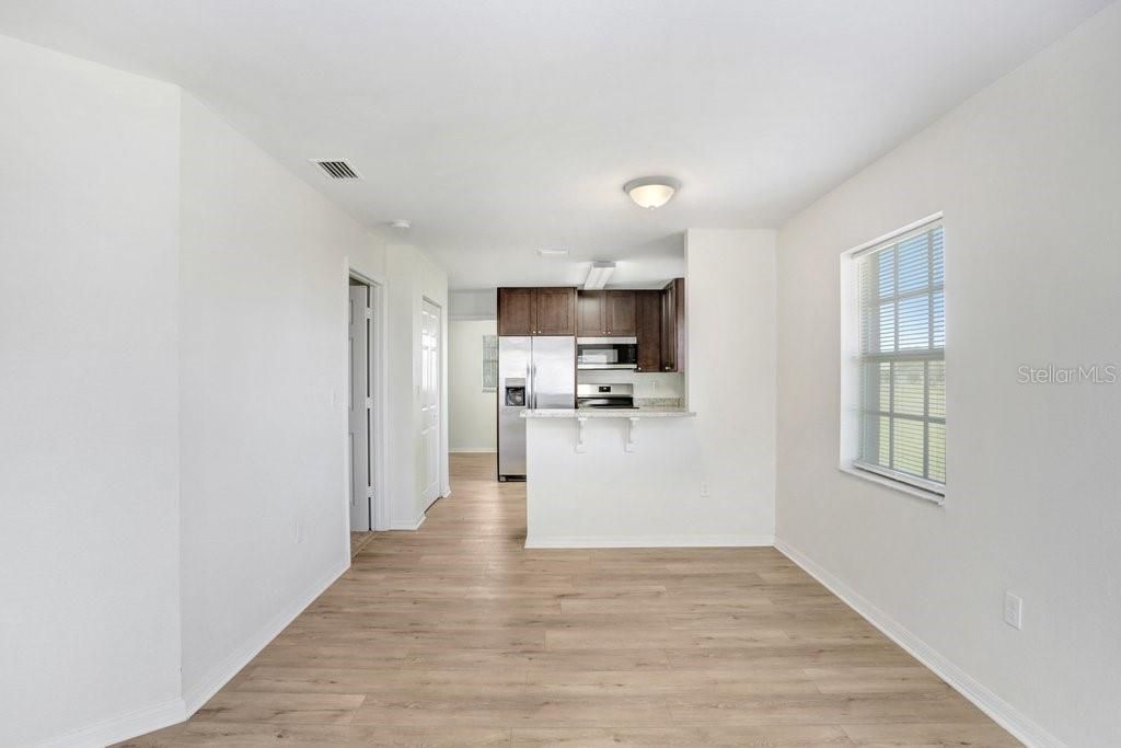 For Sale: $270,000 (3 beds, 2 baths, 1324 Square Feet)