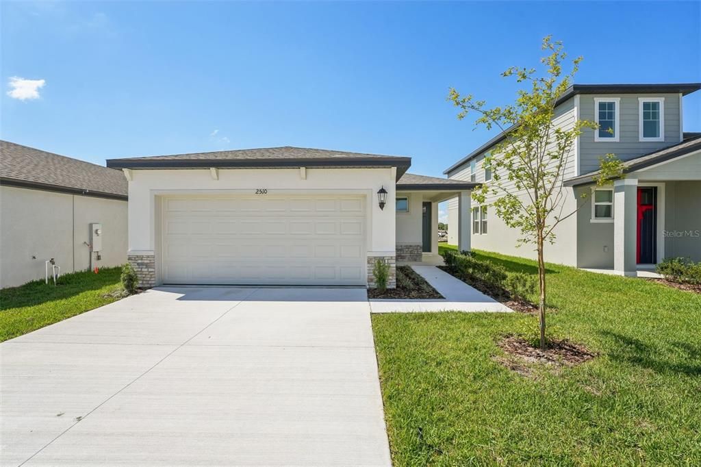 Vendido Recientemente: $295,770 (4 camas, 2 baños, 1607 Pies cuadrados)