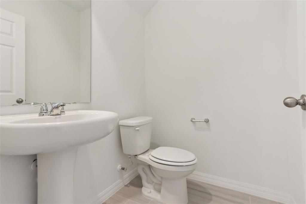 For Sale: $337,000 (3 beds, 2 baths, 1566 Square Feet)