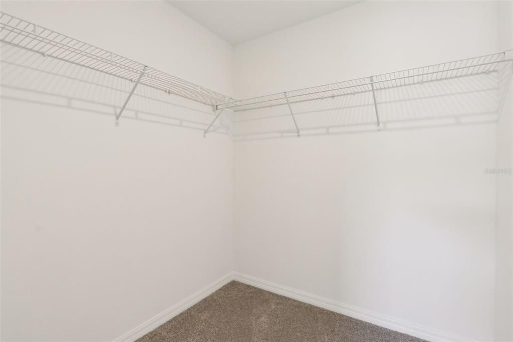 For Sale: $337,000 (3 beds, 2 baths, 1566 Square Feet)