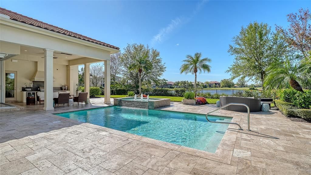 Под контрактом: $2,795,000 (4 спален, 4 ванн, 4364 Квадратных фут)