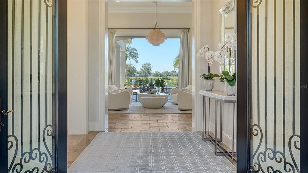 Под контрактом: $2,795,000 (4 спален, 4 ванн, 4364 Квадратных фут)