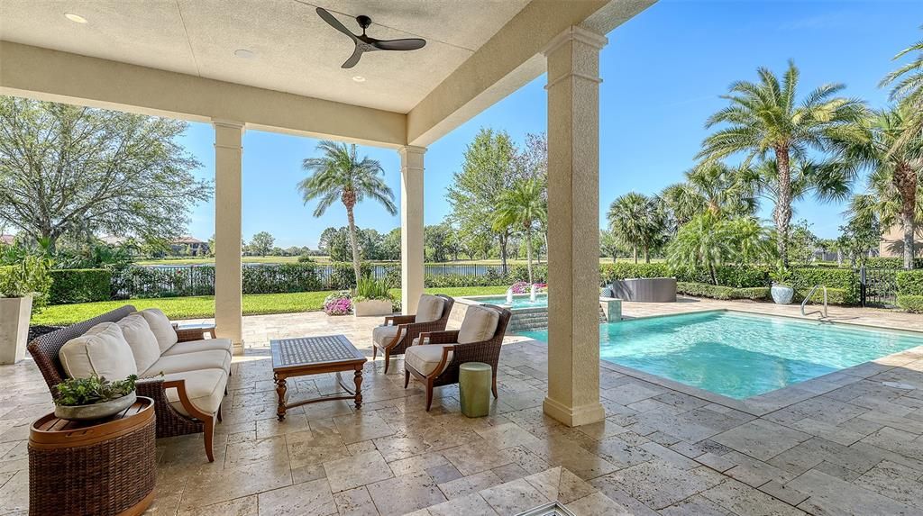 Под контрактом: $2,795,000 (4 спален, 4 ванн, 4364 Квадратных фут)