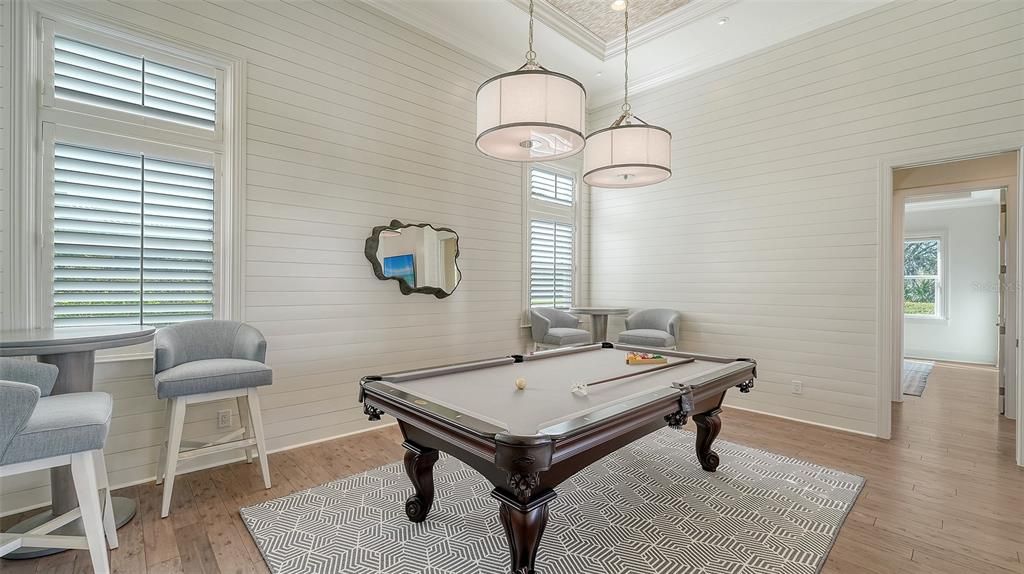 Под контрактом: $2,795,000 (4 спален, 4 ванн, 4364 Квадратных фут)