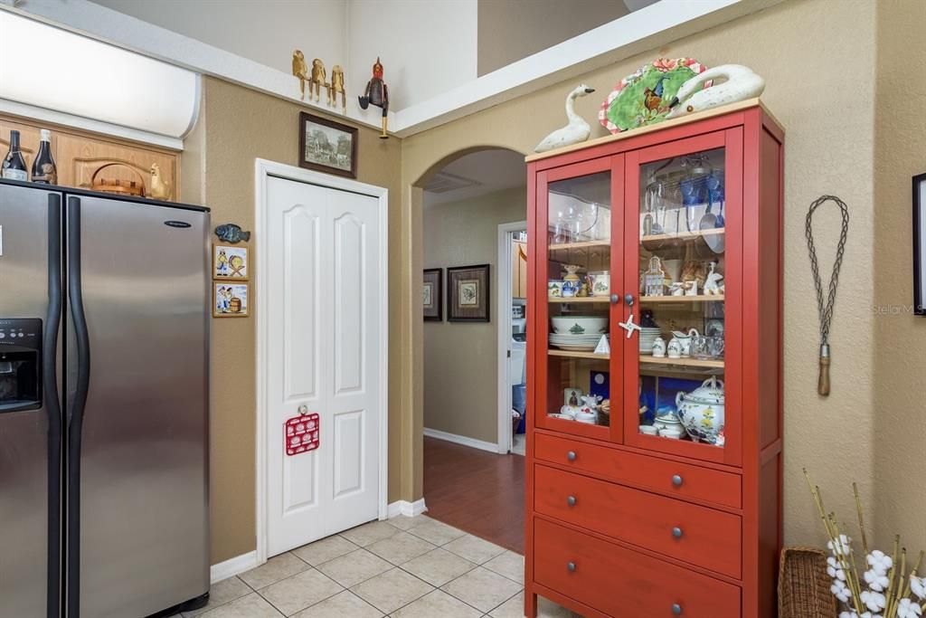 For Sale: $435,000 (3 beds, 2 baths, 1665 Square Feet)