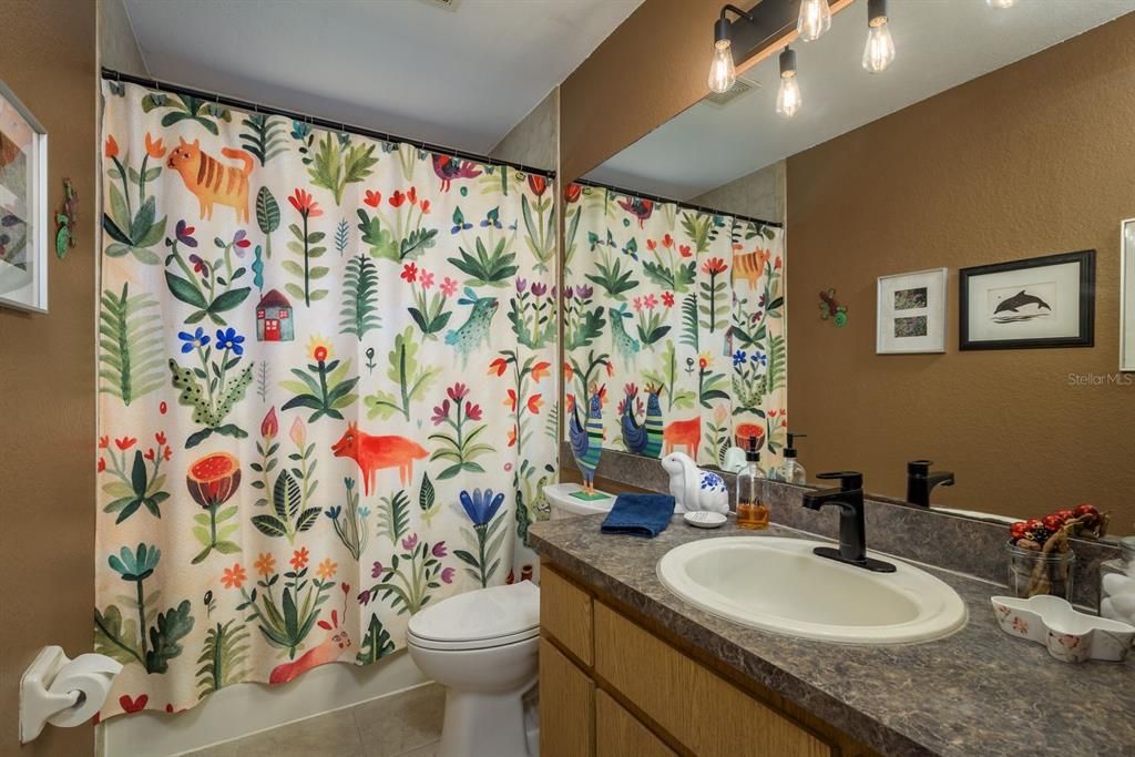 For Sale: $435,000 (3 beds, 2 baths, 1665 Square Feet)