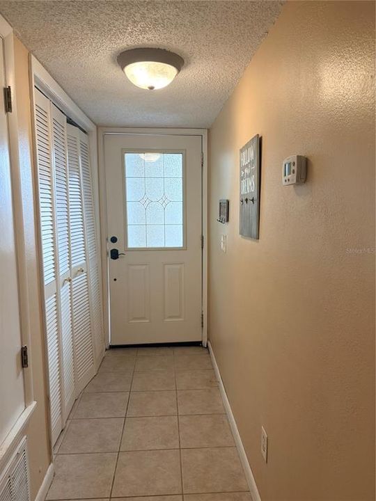 En Venta: $229,900 (2 camas, 2 baños, 1243 Pies cuadrados)
