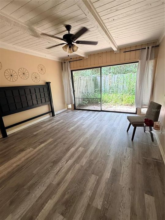 En Venta: $229,900 (2 camas, 2 baños, 1243 Pies cuadrados)