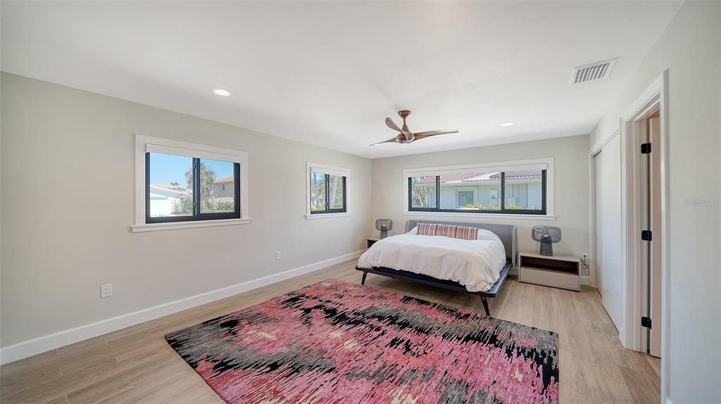 Active With Contract: $3,500,000 (4 beds, 3 baths, 3666 Square Feet)