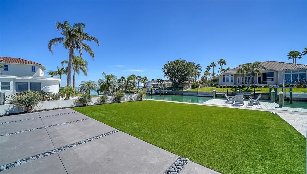 Active With Contract: $3,500,000 (4 beds, 3 baths, 3666 Square Feet)