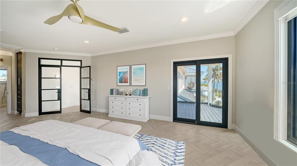 Active With Contract: $3,500,000 (4 beds, 3 baths, 3666 Square Feet)