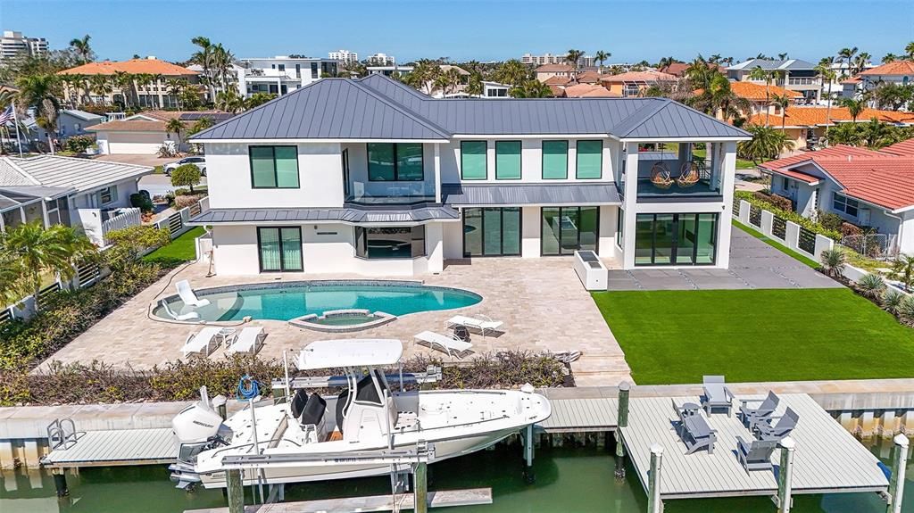 Active With Contract: $3,500,000 (4 beds, 3 baths, 3666 Square Feet)