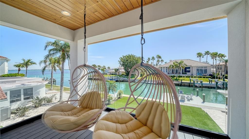 Active With Contract: $3,500,000 (4 beds, 3 baths, 3666 Square Feet)