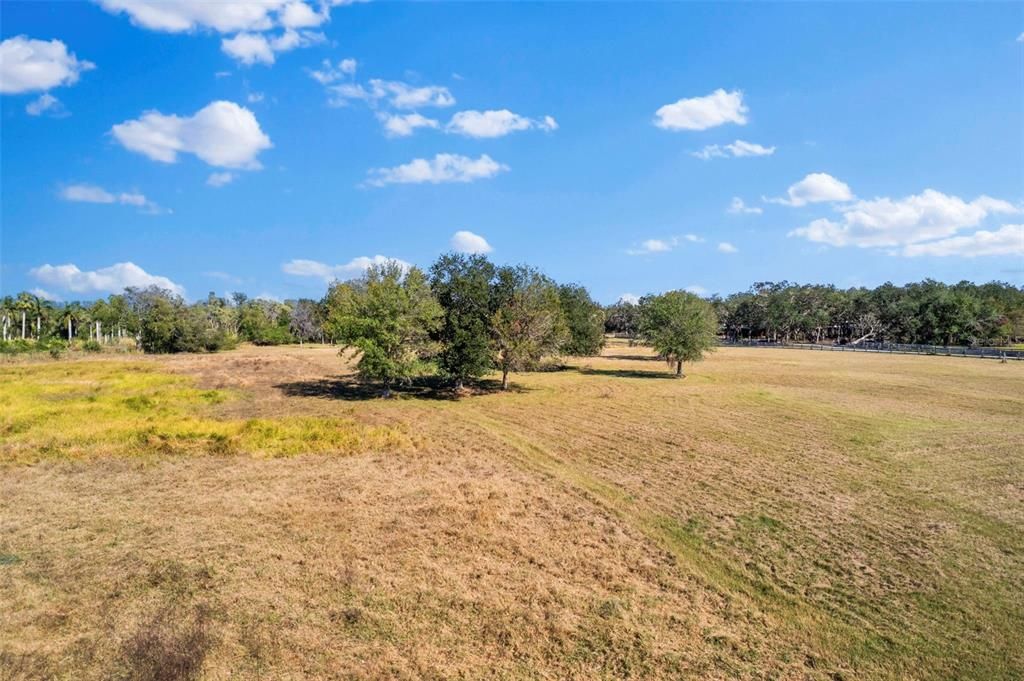 En Venta: $1,895,000 (6.75 acres)