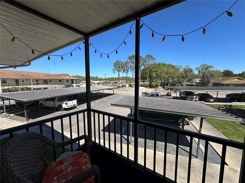 For Sale: $189,000 (2 beds, 1 baths, 832 Square Feet)