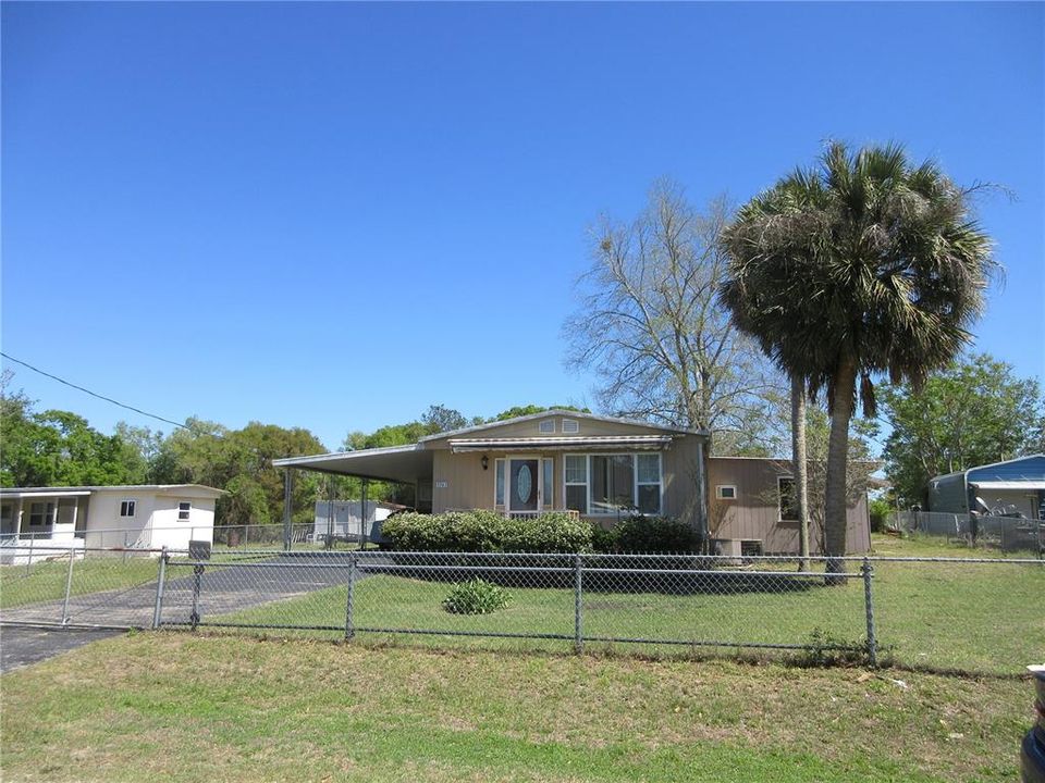 Recently Sold: $105,000 (2 beds, 2 baths, 1688 Square Feet)