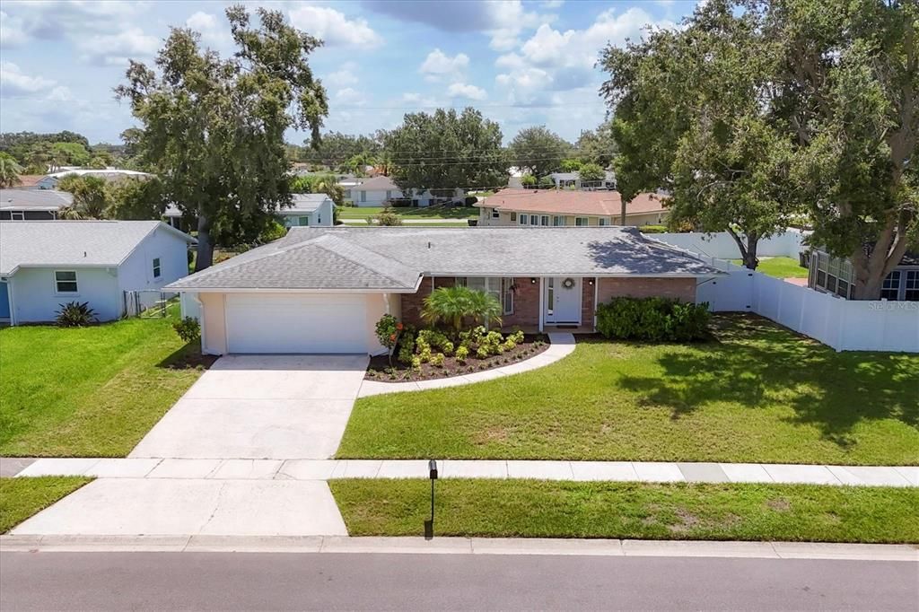 For Sale: $565,000 (3 beds, 2 baths, 1930 Square Feet)