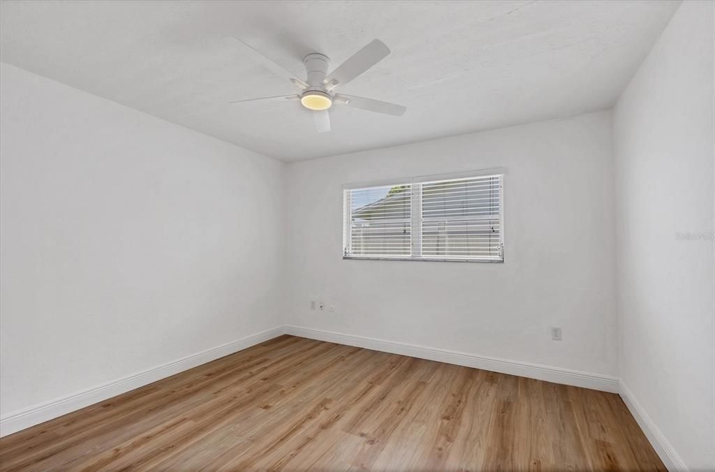 For Sale: $565,000 (3 beds, 2 baths, 1930 Square Feet)