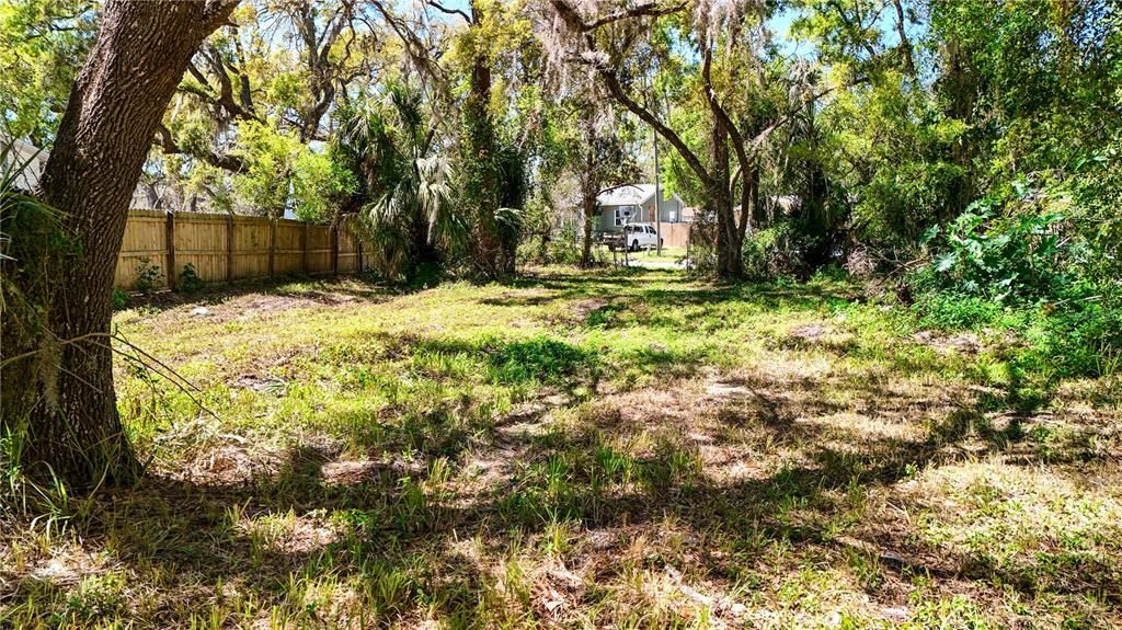 合同活跃: $135,000 (1.55 acres)