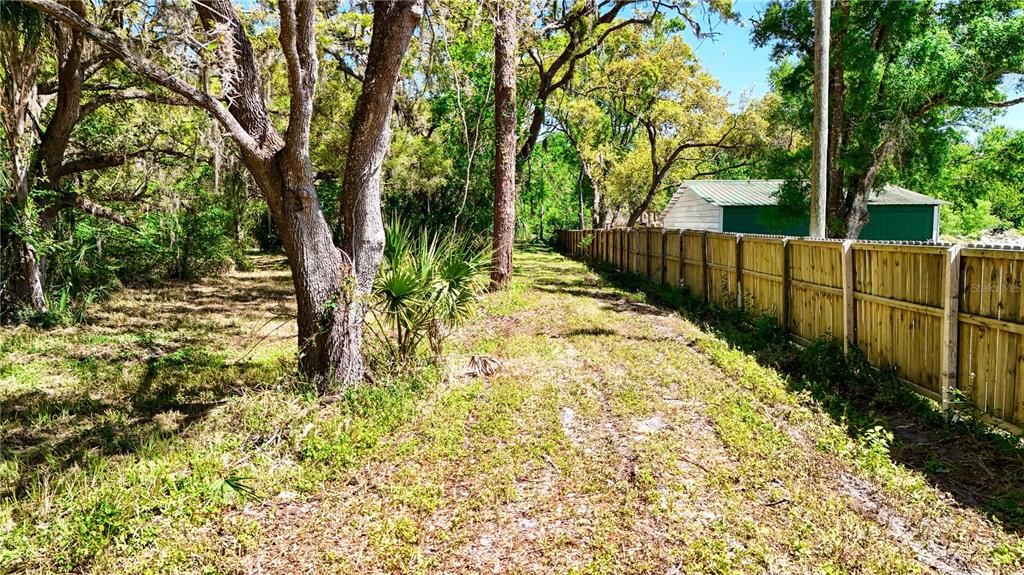 合同活跃: $135,000 (1.55 acres)