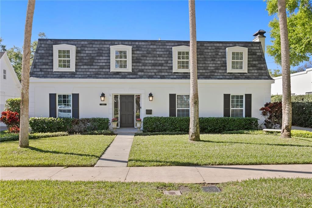 Recently Sold: $1,250,000 (5 beds, 3 baths, 3640 Square Feet)
