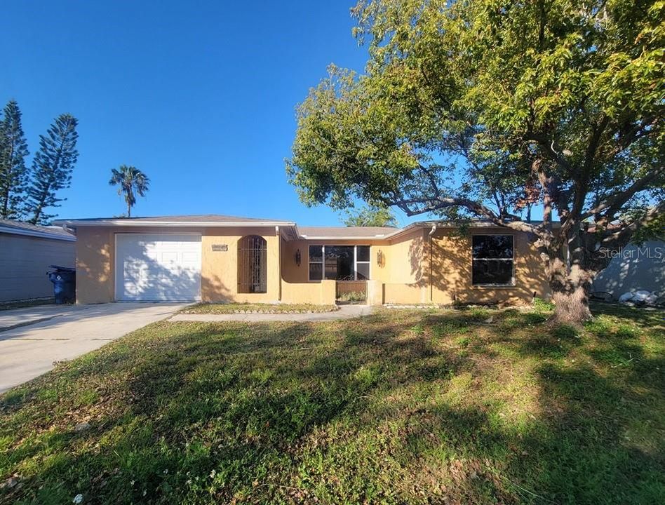 Recently Rented: $1,795 (3 beds, 2 baths, 1457 Square Feet)